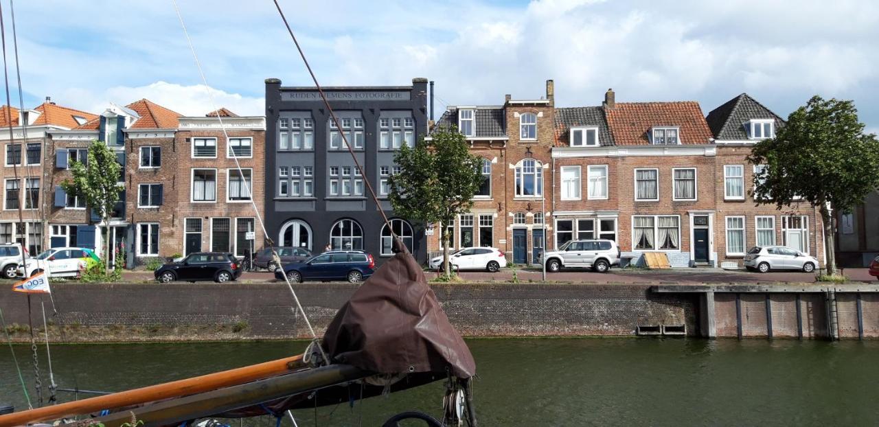 B&B Van Amsterdam Middelburg Bagian luar foto