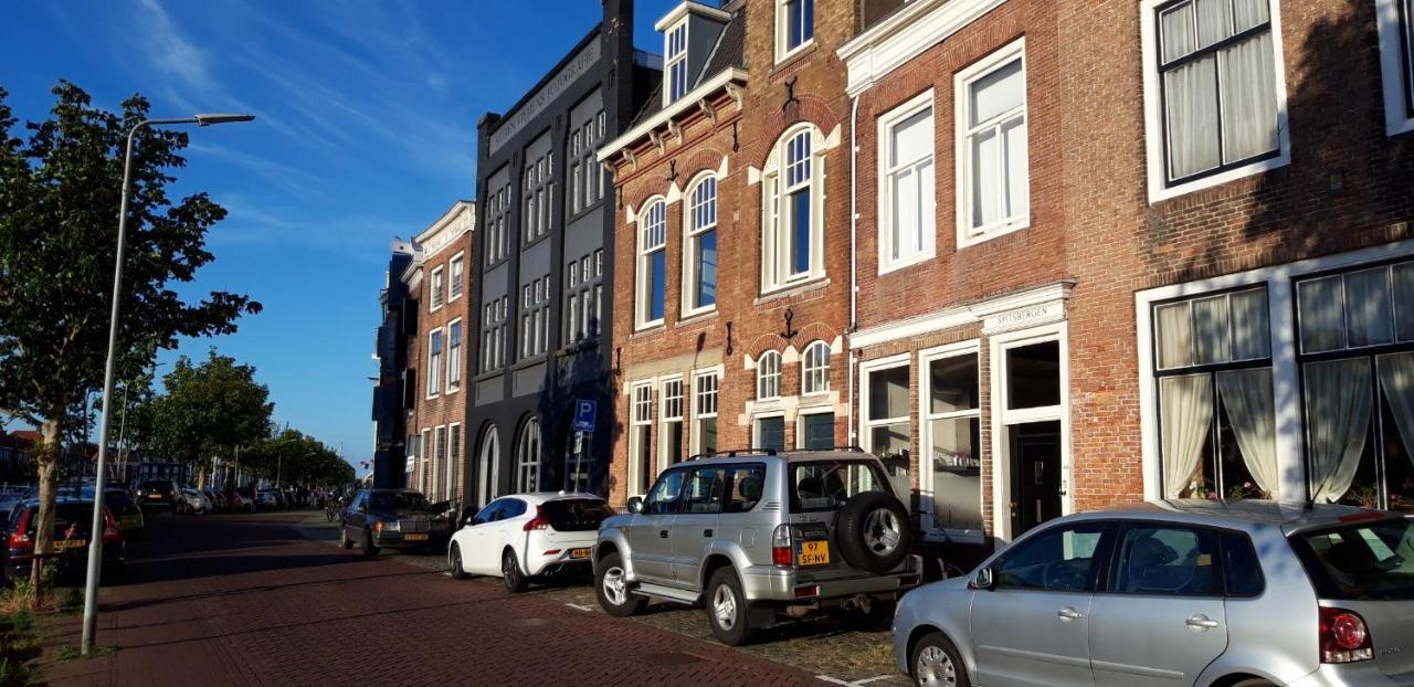 B&B Van Amsterdam Middelburg Bagian luar foto